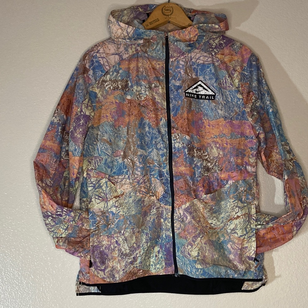 Nike Trail Shield Windrunner Packable Full Zip Ho… - image 2